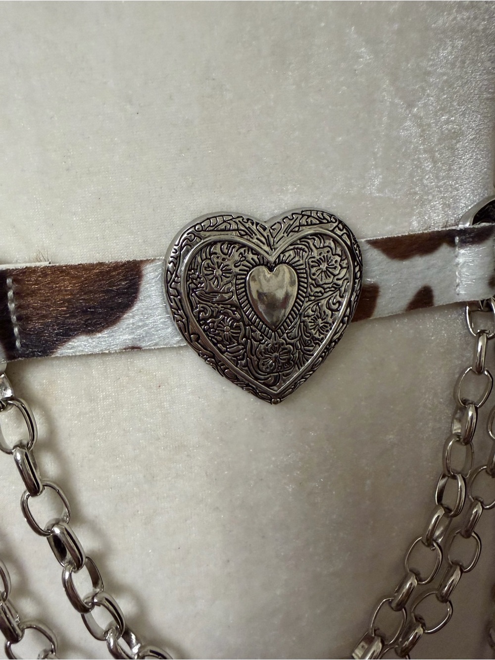Haute Hippie Cow Print faux fur Hair-on-Hide Heart Chain Belt NWT - Picture 6 of 13